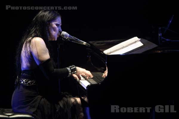 DIAMANDA GALAS - 2010-06-04 - PARIS - Espace Charlie Parker - Grande Halle - 